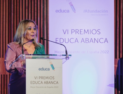 “Dotar a las escuelas de portátiles, Tablets  y pizarras digitales, no es la solución” Ana González nos ofrece una entrevista